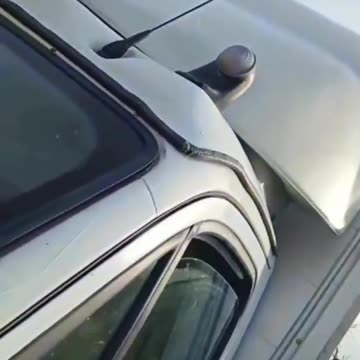 L'INCREDIBILE FENOMENO DEI FILAMENTI DAL CIELO IN ITALIA,