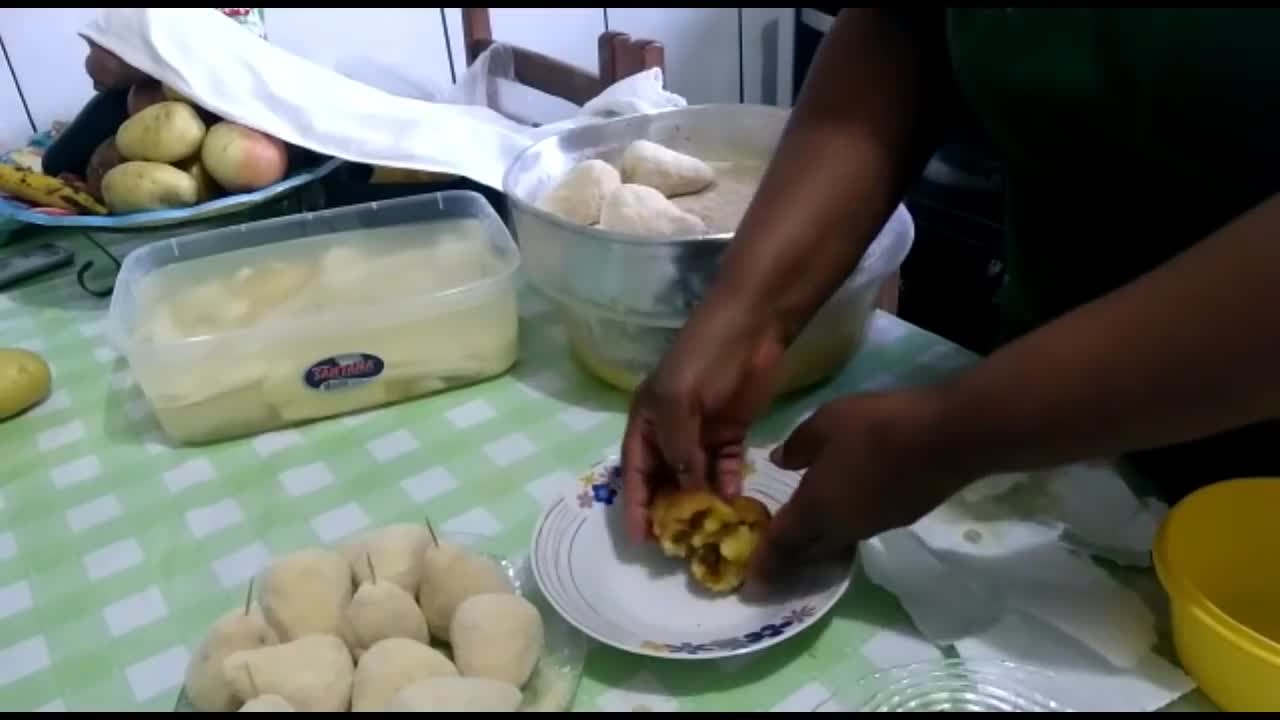 Coxinha de mandioca, massa que derrete na boca😋😲