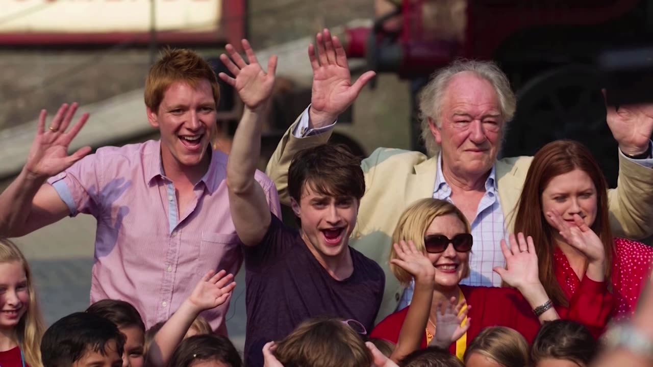 'Harry Potter' star Michael Gambon dies at age 82