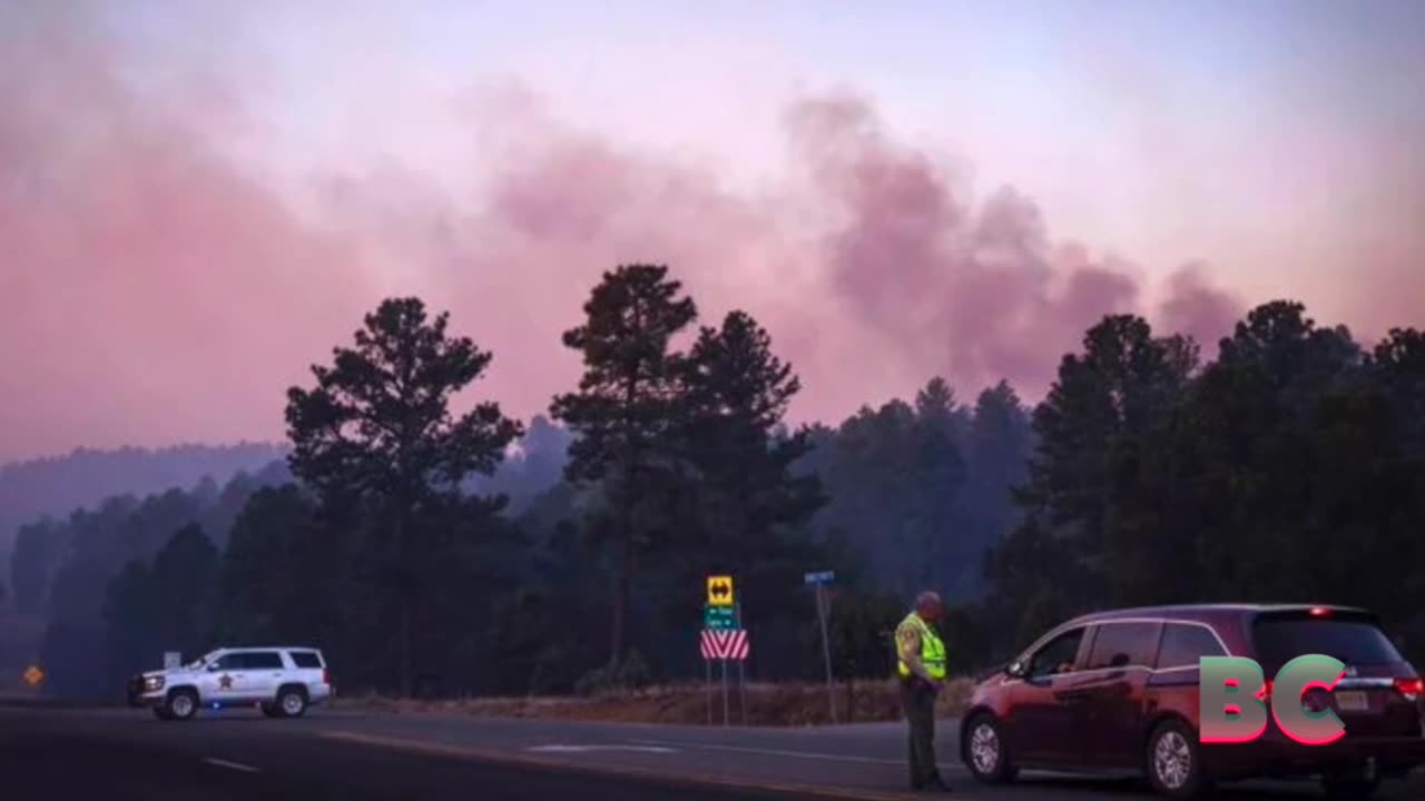 At least 1 dead in New Mexico wildfire that forced thousands to flee, governor’s office says