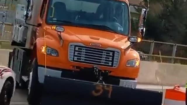 Police escorting Convoy out of DC against their will