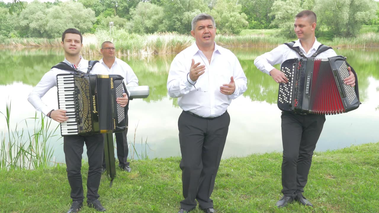 Vlada Nedin - O floare îți dăruiesc