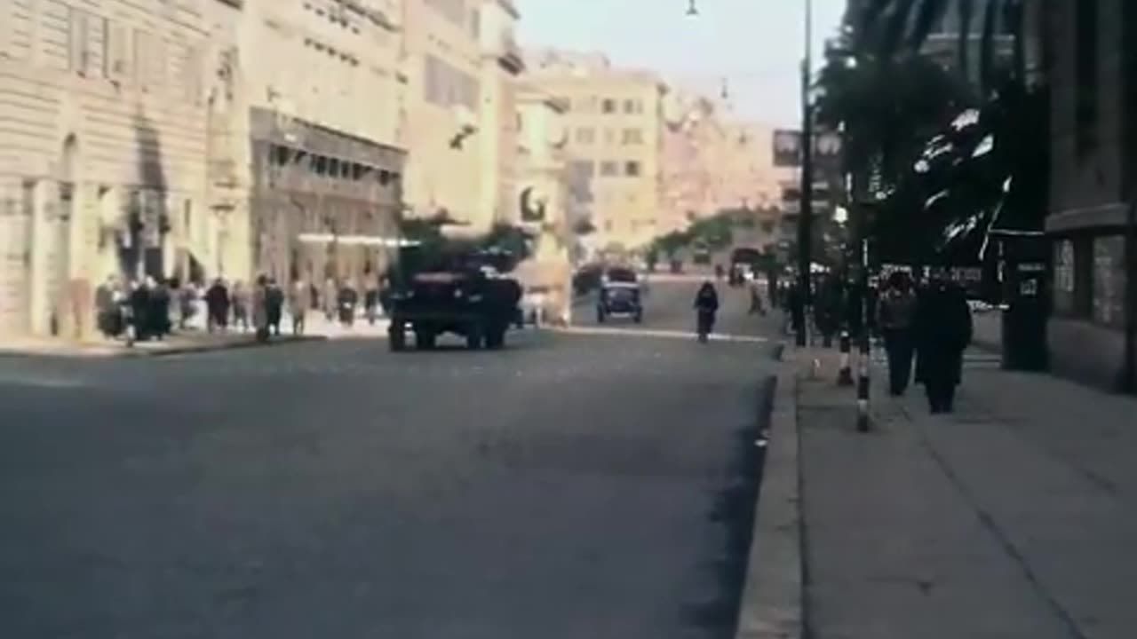 Italia anni 40' , durante la seconda guerra mondiale [60fps, rimasterizzato] audio aggiunto
