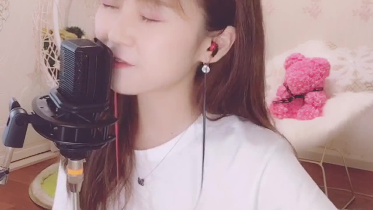 美女热舞