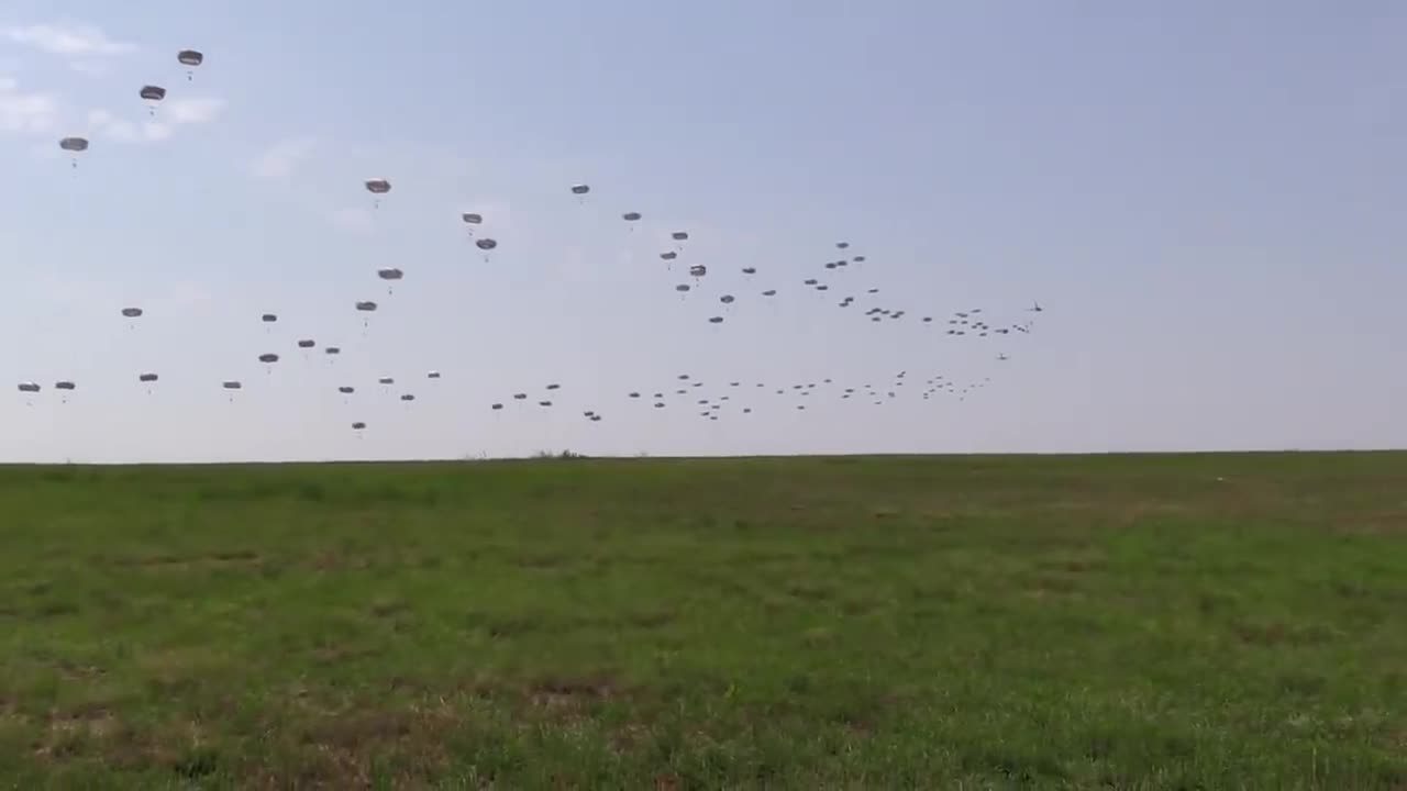 Paratroopers Static Line Jump From C-17