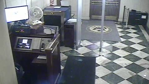 3207LHOBGRNJ-CStDoor_2021-01-06_18h20min02s527ms.mp4