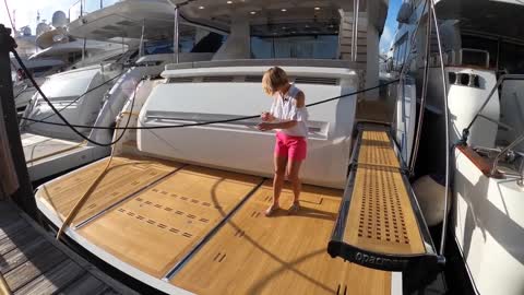 $4,195,000+ PEARL 80 YACHT TOUR Mini SuperYacht WALKTHROUGH & SPECS _ LIVEABOARD Luxury Motor Yacht