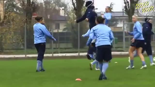 FUNNIEST MOMENTS WOMEN'S_FOOTBALl