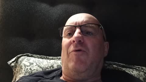 Forts. Del 3. Läser ur Markusevangeliet. Örebro 28 Maj 2022.