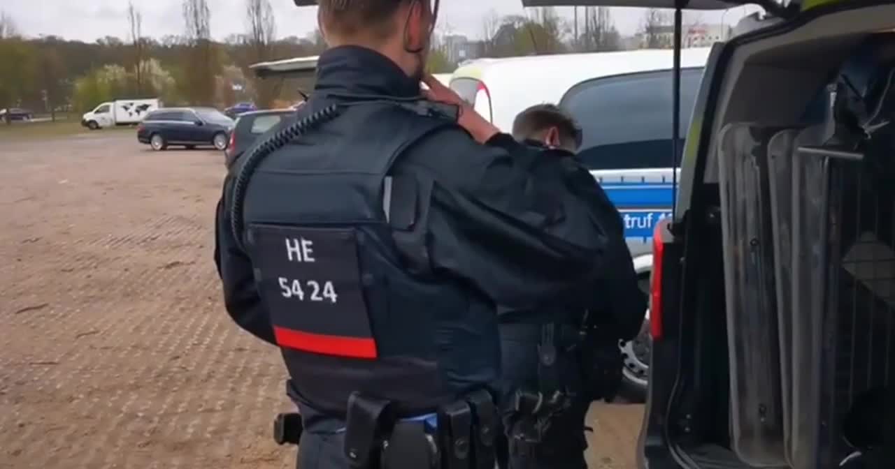 Polizei VS Corona 1