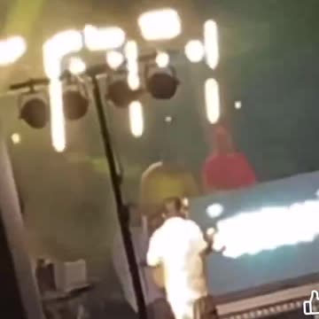 Fatman Scoop suddenly collapses & dies on Stage at Concert in Connecticut