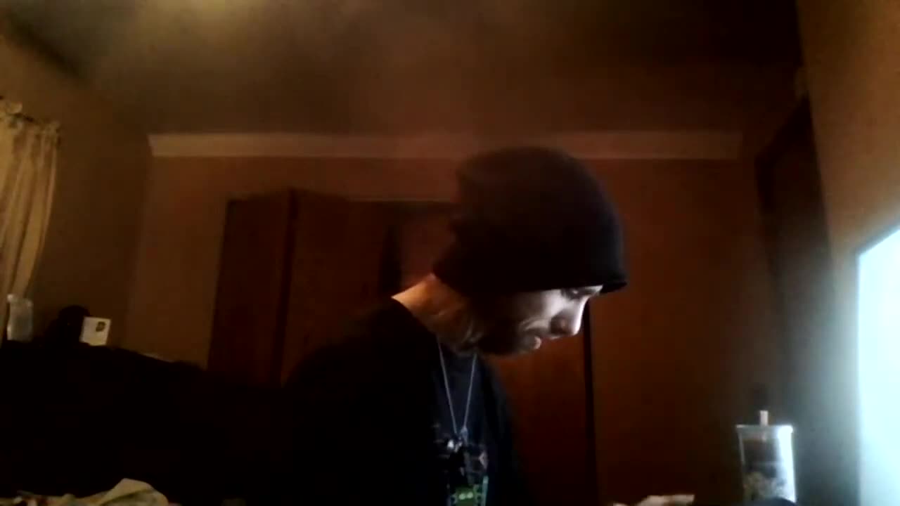 [Cyraxx Youtube 2021-6-5] Coffee Gaming Chill 1