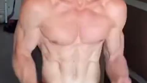 Strongest man ever 💪🏻 🤜🏻🤛🏻💪🏻