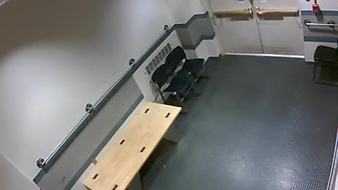 1657HQOB02PrisonerProcessingLobby_2021-01-05_16h40min01s290ms.mp4