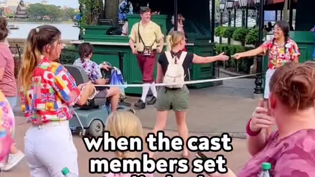 when the cast members set