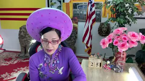 Lisa Pham Khai Dân Trí Ngày25-1-2021