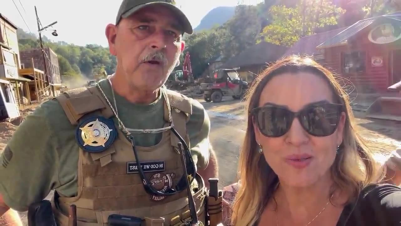 Sheriffs in Chimney Rock, NC are absolutely DESTROYING Kamala Harris and FEMA