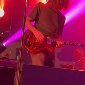 Jeremy Schon (Pigeons Playing Ping Pong) - LIVE @ Avondale (Short 14)