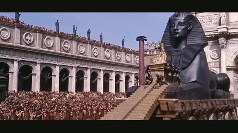 CLEOPATRA movie (1963). Elizabeth tailor entrance into Rome
