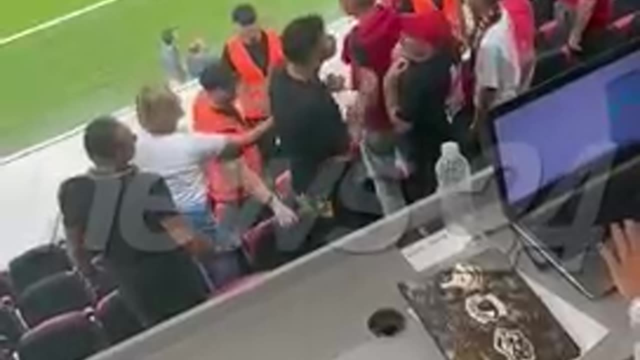 Fight between fans in “Air Albania”