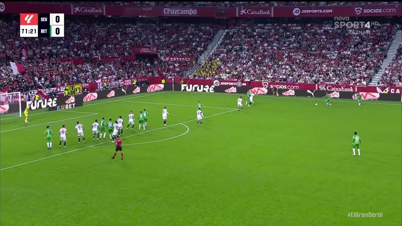 La Liga: FC Sevilla vs Real Betis 1:1, listopad 2023