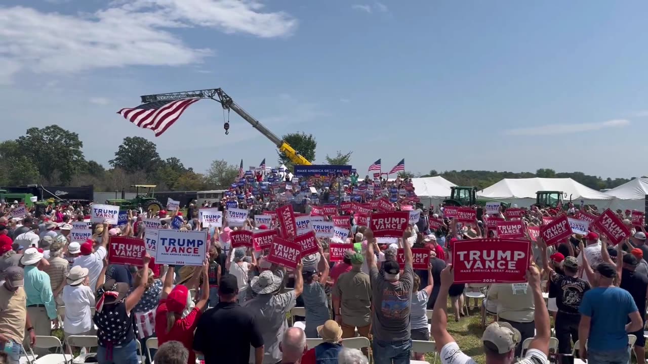 MASSIVE Crowd for JD Vance in Big Rapids, Michigan! #TrumpVance2024 🇺🇸