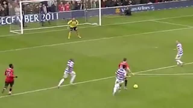 Michael Carrick goal v QPR (2011)