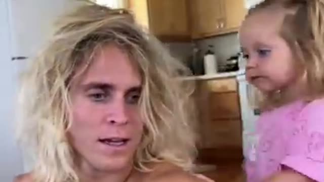 2 minutes hairsylist cute baby