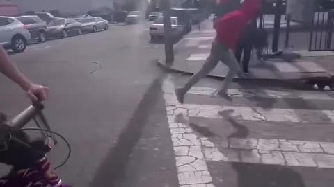 Dude falls off stolen car while swerving through the streets of Oakland