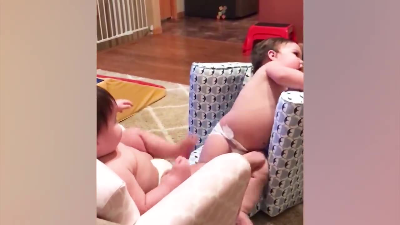 Funny Twins Baby Arguing Over Everything - 5 Minute Fails