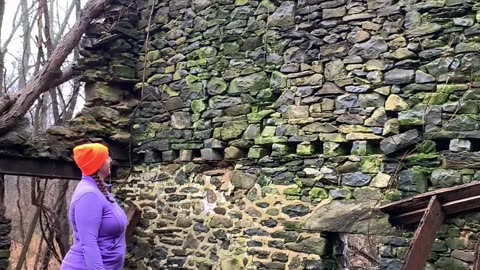 DO YOU ENJOY FINDING BUILDING RUINS?