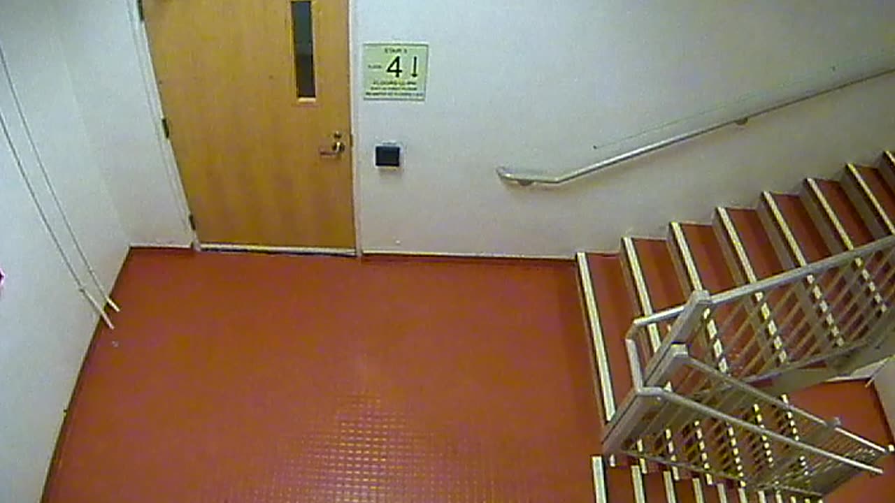 8414OHOB04Stair3_2021-01-06_06h02min51s397ms.mp4