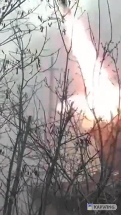 Russian TOS-1A 220 mm 30-barrel in actions