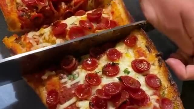 Bacon pizza