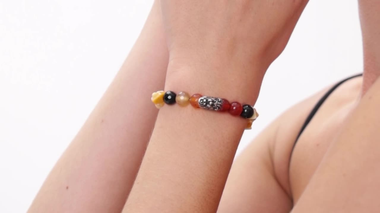 Support Trump Bracelet - Agate Stones & Evil Eye | A Unique Patriotic Jewelry for a Strong America