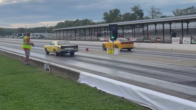 2012 Super Bee vs classic Super Bee 1/4 mile