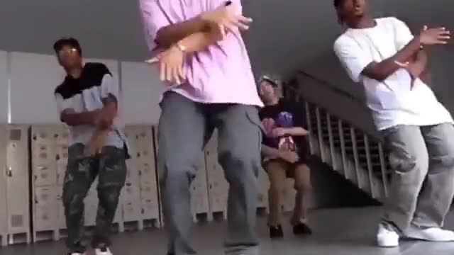 With us you learn to dance