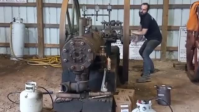 Operation of large mechanical engine