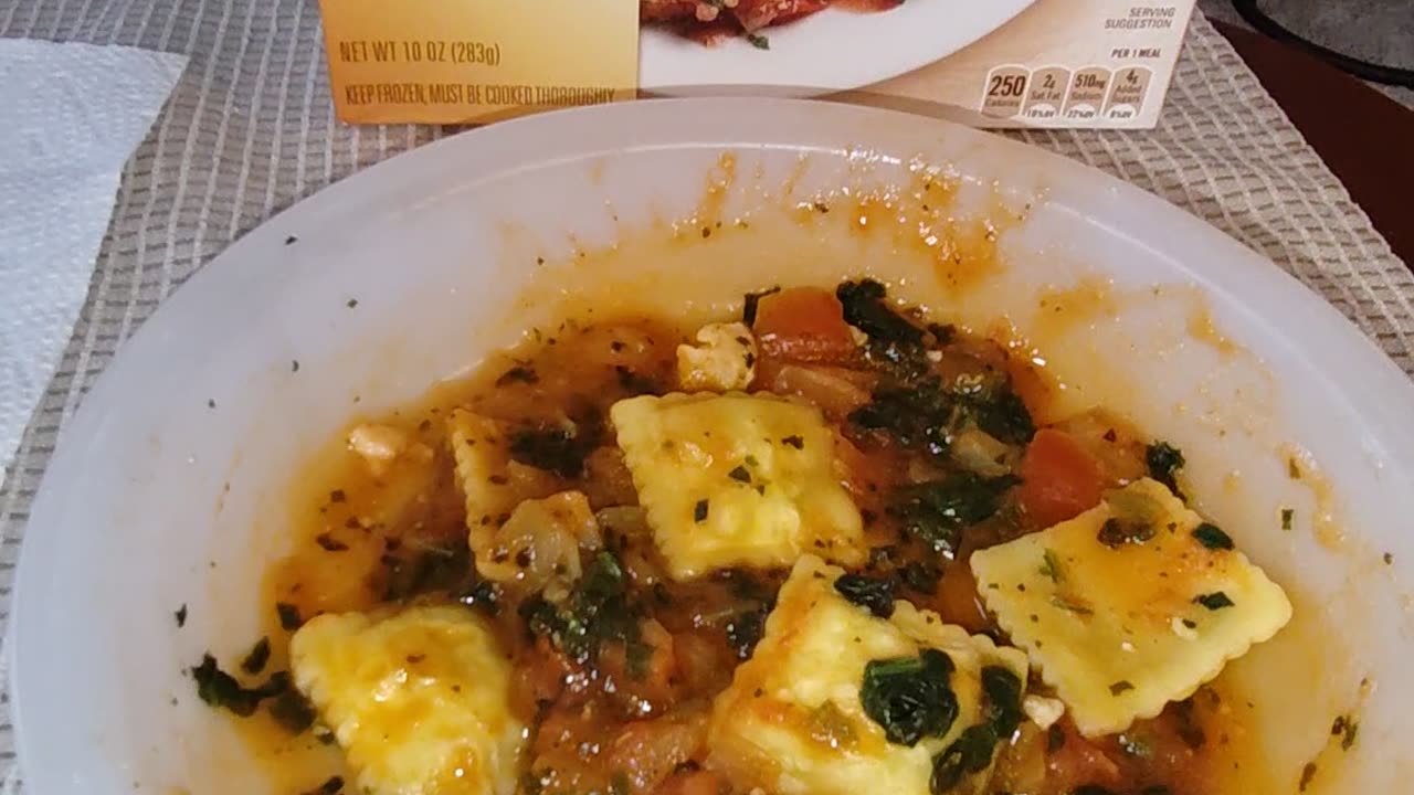 Eating Healthy Choice Four-Cheese Ravioli & Chicken Marinara, Dbn, MI, 8/19/24