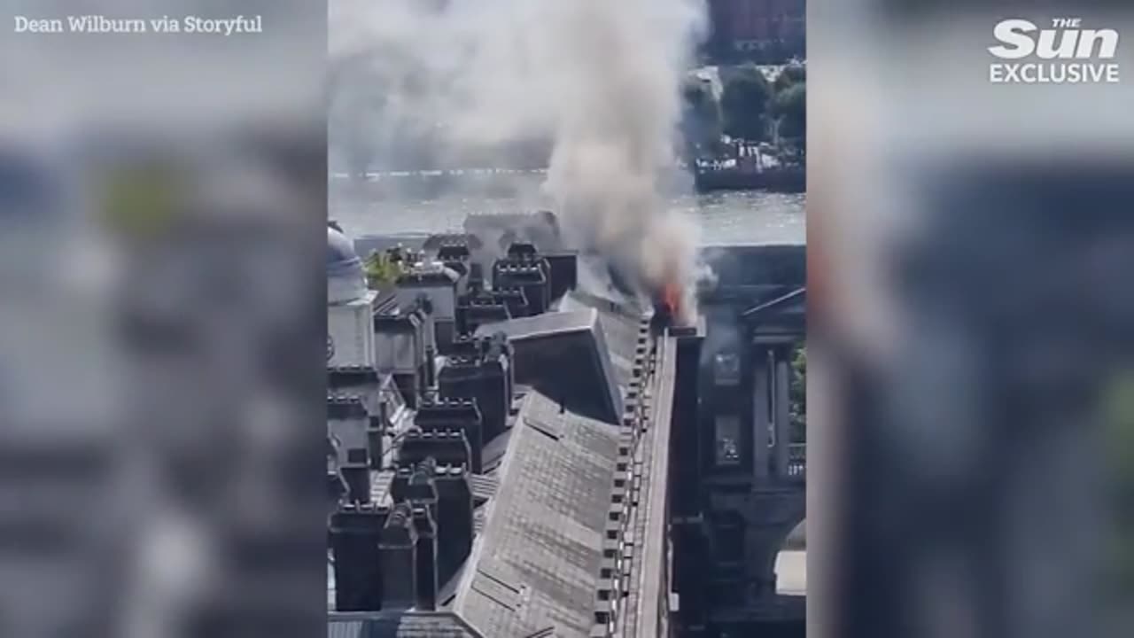 Major London landmark on fire as 125 firefighters battle blaze