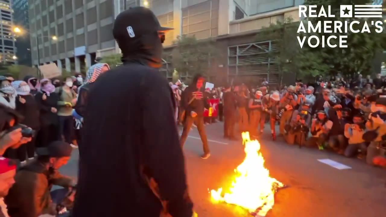 DNC | ANTIFA communist thugs just burned a half Israeli half American flag