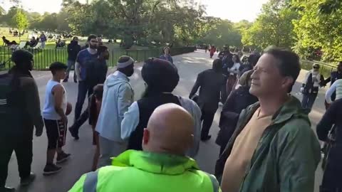 Muslims slapped Christian Preacher Sharia Corner Speakers Corner