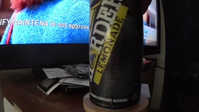 DON'T DRINK THIS DRINK.... MY REVIEW ON "MIKES """HARDER""" LEMONADE