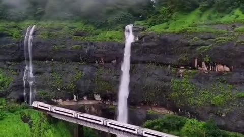 #train #vande bharat #lonavla karjat