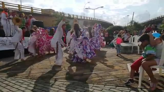 Encuentro cultural de venezolanos y colombianos
