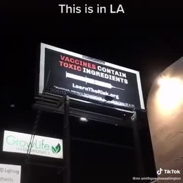 BILLBOARD - VACCINES CONTAIN TOXIC INGREDIENTS