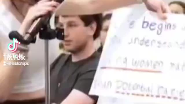 Red heads for murder can't seem to debate well