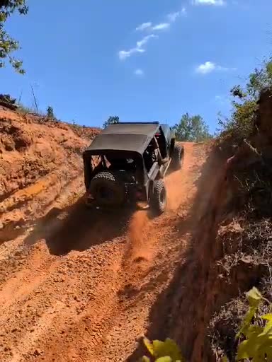 LS swapped Jeep Wrangler hill climb