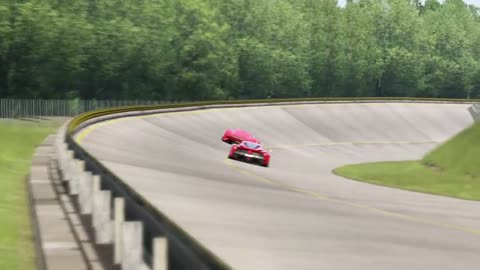 Mercedes-Benz AMG Vision GT vs Ferrari LaFerrari at Monza Full Course-17