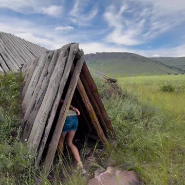 Who Lived Here? Let’s go back 4,000 years ago. Sasha Meets Russia
